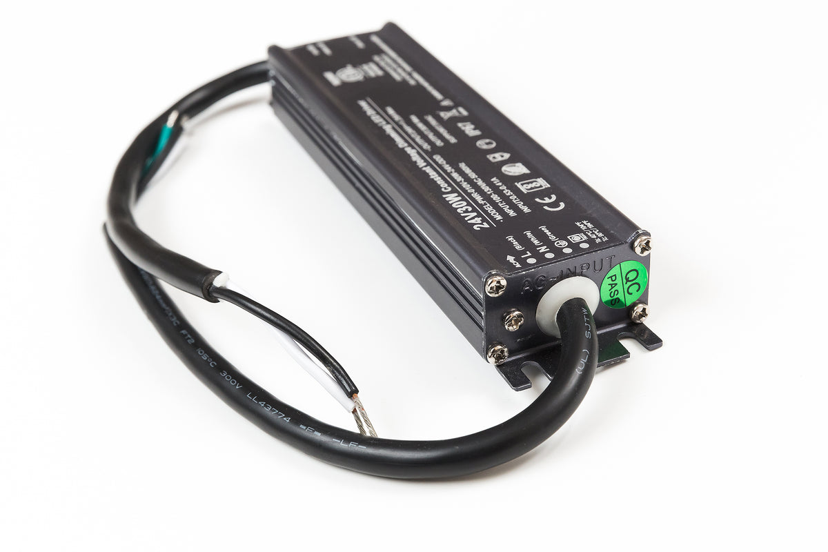 Dimmable UL listed LED driver for wall lights