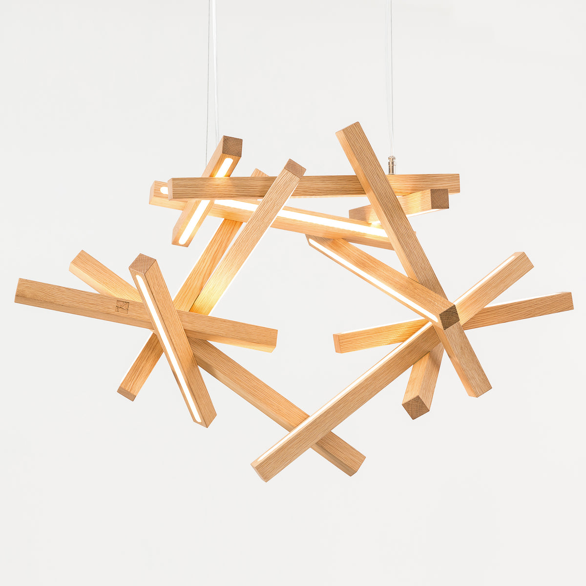 INTERSTELLAR - Next Level Design Studio  - chandeliers lighting
